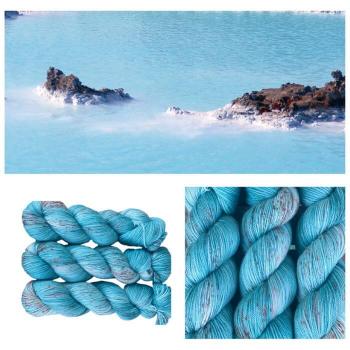 mera-handgefärbte-plastikfreie-Sockenwolle-island-blue-lagoon