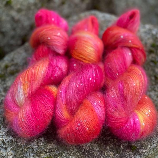 mohair-seide-pailetten-handgefärbt