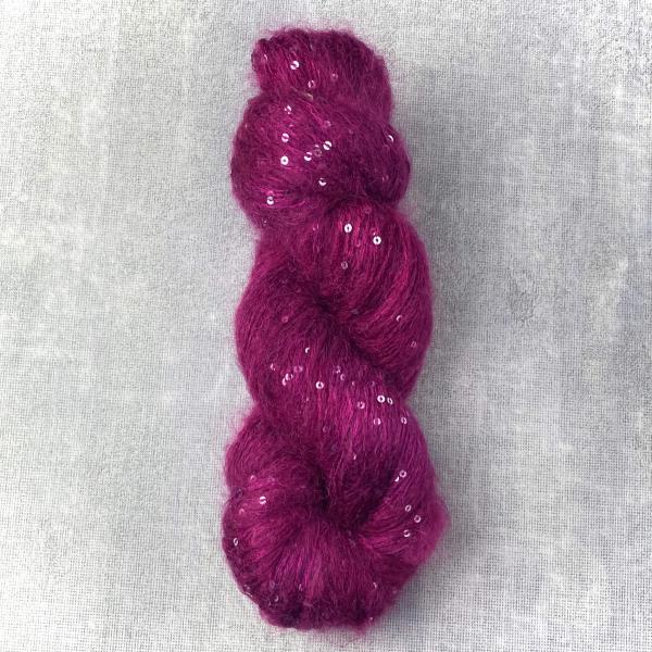 mohair-seide-pailetten-handgefärbt-royal