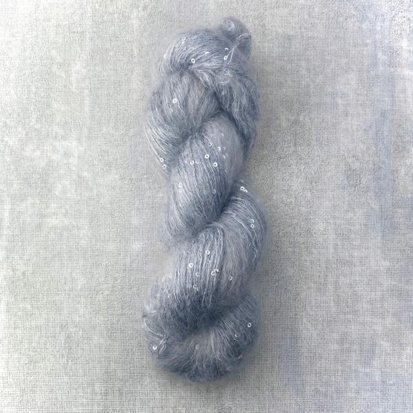 mohair-seide-Pailetten-handgefärbt-Silver
