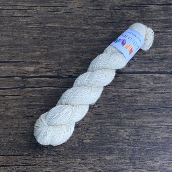 MERLIN • handgefärbt • Creme